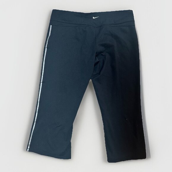 Nike Dri Fit Leggings Women’s XL Black With Gray Side Stripe Capri Length - Picture 2 of 9
